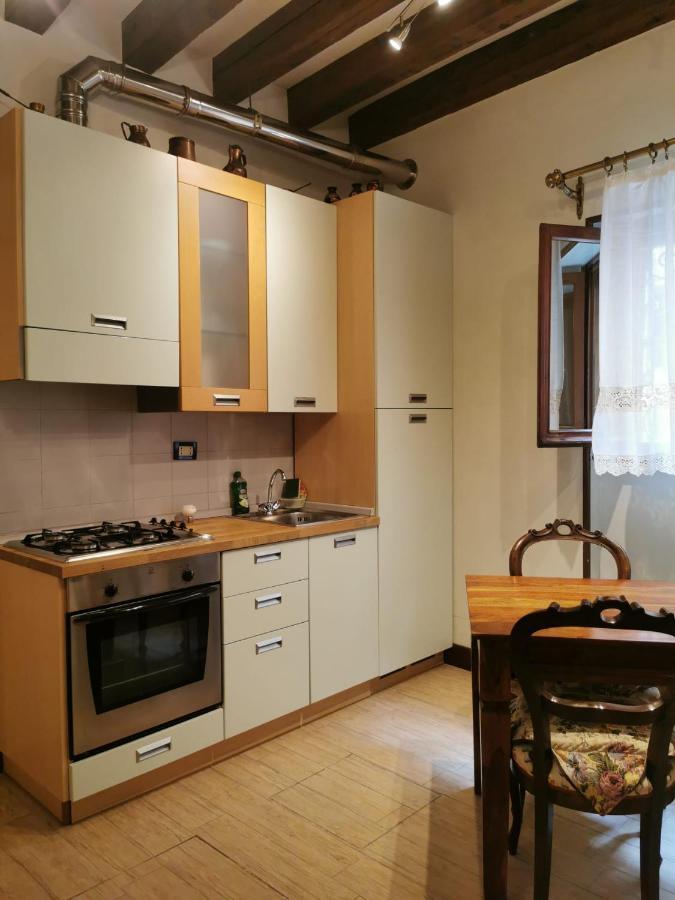 Canal View Studio Flat Venesia Bagian luar foto
